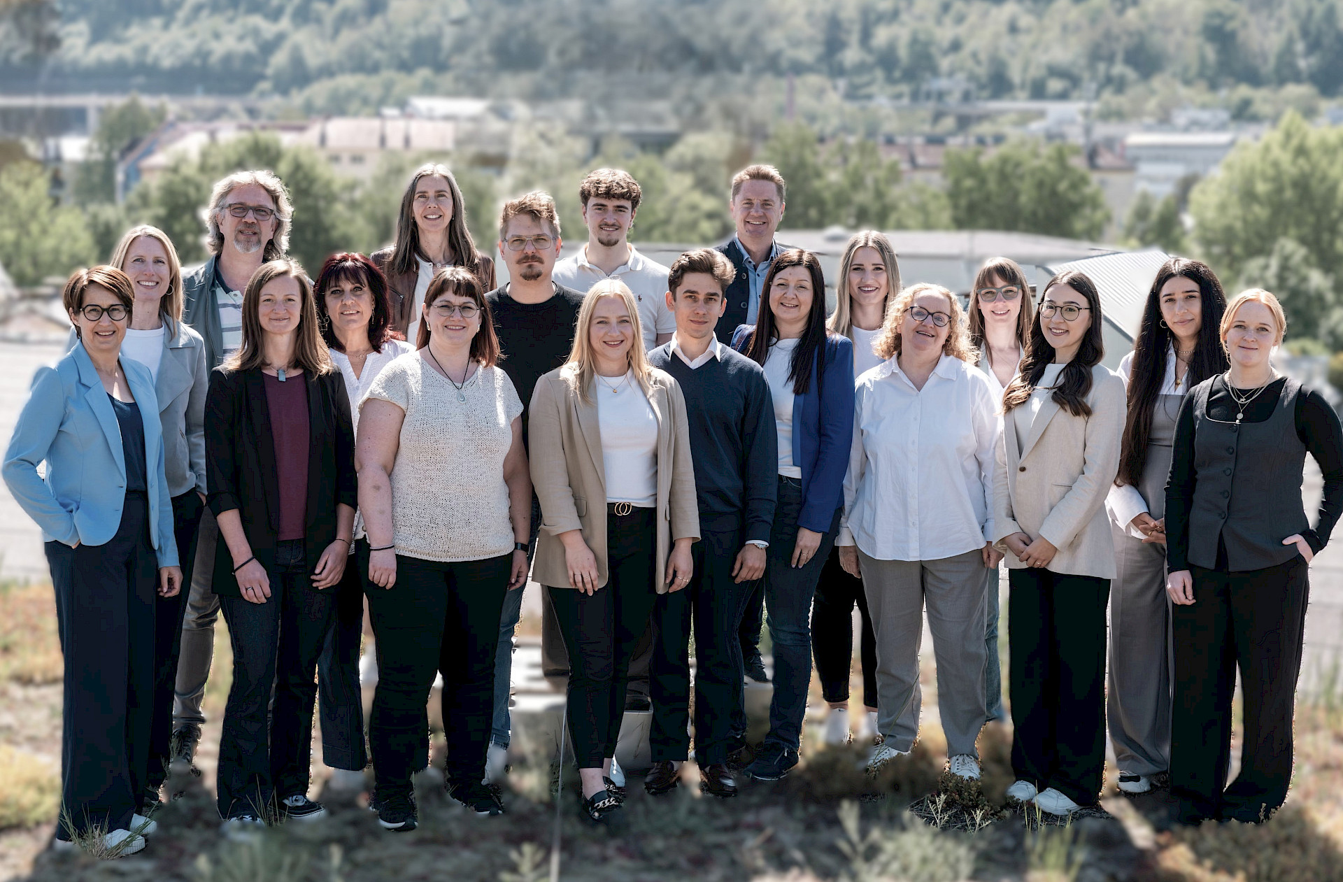 Gruppenfoto der Mitarbeiterinnen und Mitarbeiter vom Steuerberater fidas in Innsbruck